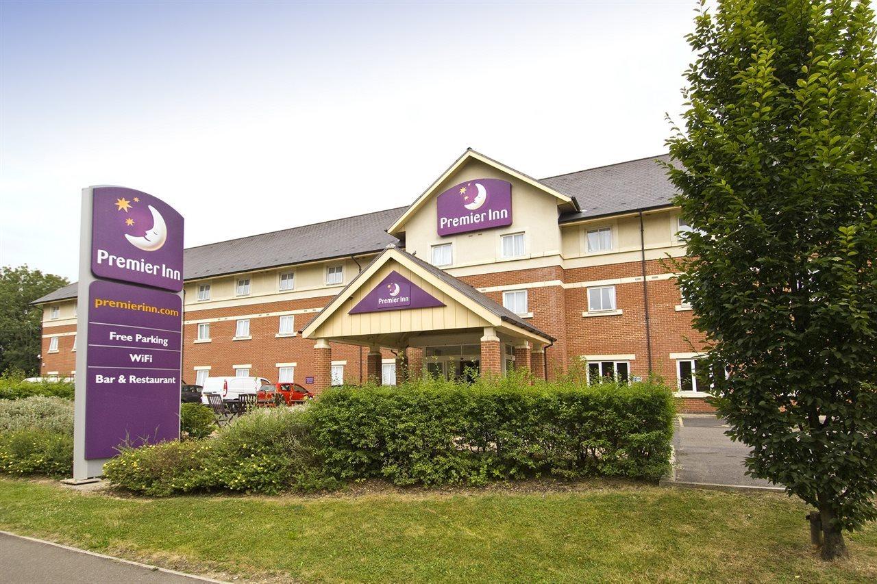 Premier Inn Gatwick Crawley Town West Eksteriør bilde